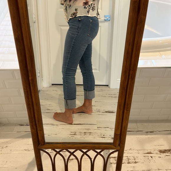 NYDJ…Capri…worn and oh so comfy! - Picture 2 of 6